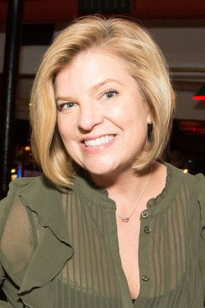 Cover image for Kelly MacFarland