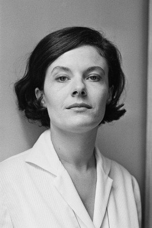 Cover image for Delphine Seyrig