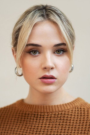 Cover image for Emi Chicoine