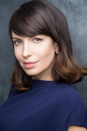 Cover image for Senia Devine
