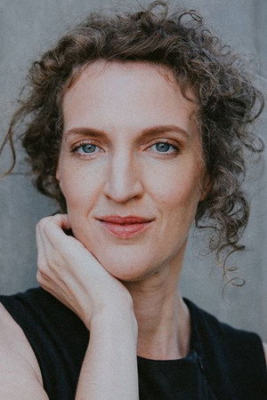 Cover image for Julia Kneussel