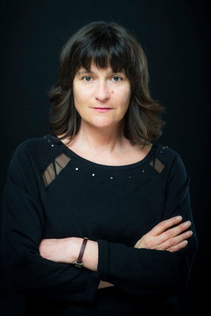 Cover image for Éva Pataki