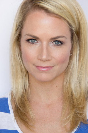Cover image for Erin Ross