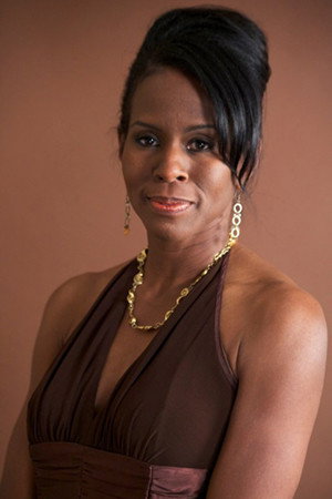 Cover image for LaRita Shelby