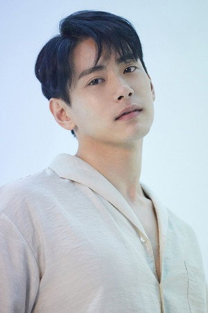 Cover image for 유태오