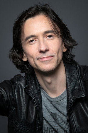 Cover image for Ivo Velon