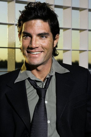 Cover image for Víctor González