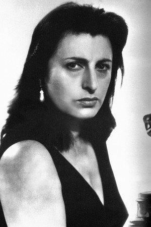 Cover image for Анна Маньяни