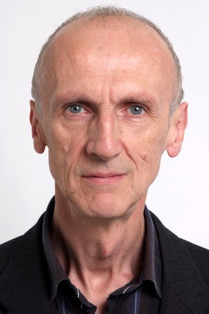 Cover image for Ian Hanmore