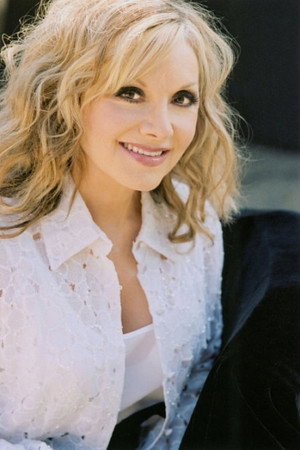 Cover image for Stella Parton