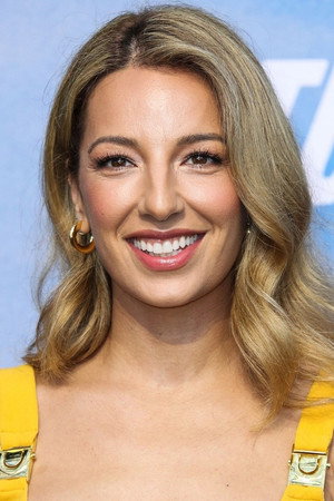 Cover image for Vanessa Lengies
