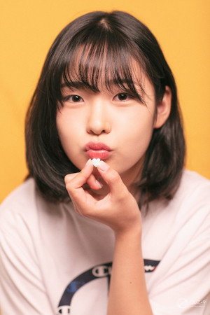 Cover image for Shin Hye-ji