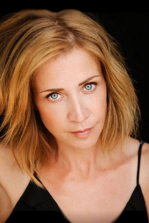 Cover image for Annika Ernst