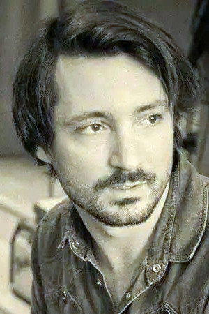 Cover image for Marc Chouarain
