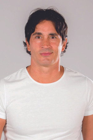 Cover image for Sebastián Estevanez