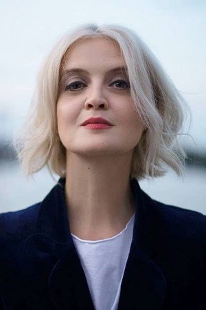 Cover image for Olena Kurta