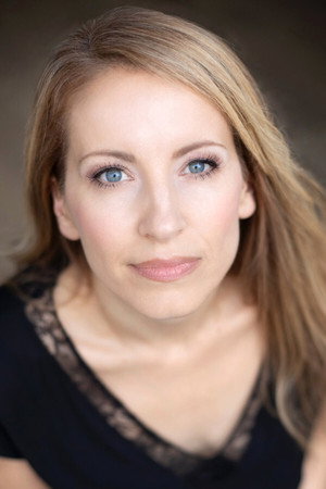 Cover image for Lalainia Lindbjerg