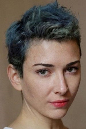 Cover image for Ava Verne