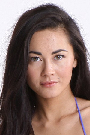 Cover image for Ana Tanaka