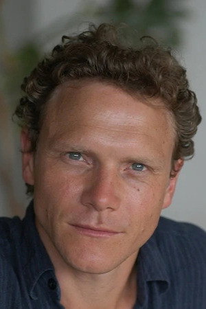 Cover image for Oscar Pearce