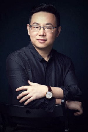 Cover image for 梁振华