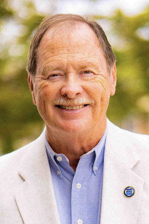 Cover image for Dennis Erdman