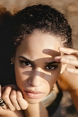 Cover image for Naima Silva