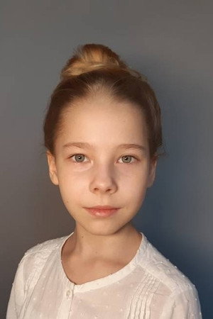 Cover image for Дарья Гущина