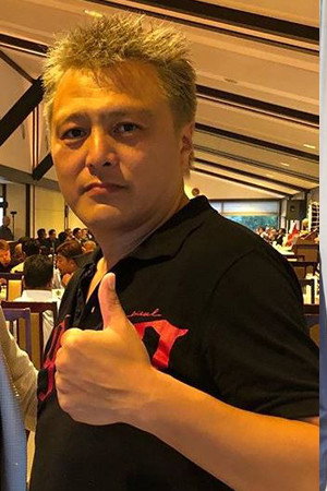 Cover image for 桑田昭彦