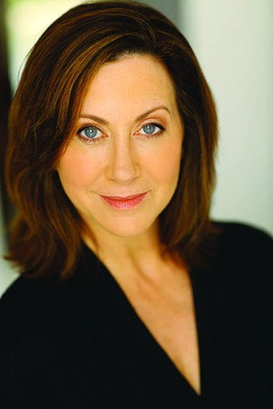 Cover image for Leslie Castay