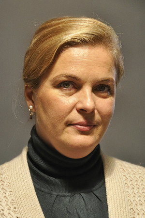 Cover image for Nurseli İdiz
