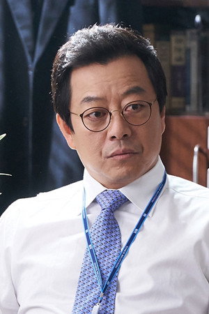 Cover image for 이기영