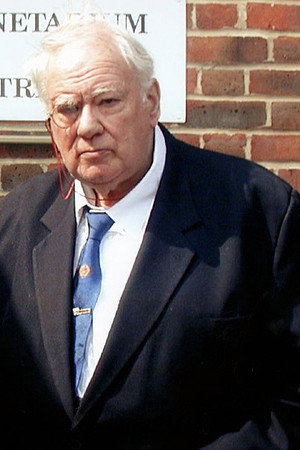 Cover image for Patrick Moore