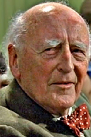 Cover image for Llewellyn Rees