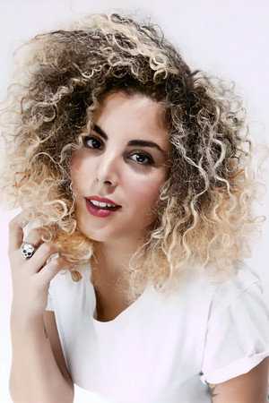 Cover image for Raquel Ventosa