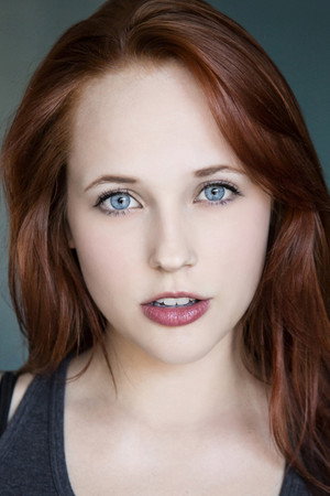 Cover image for Nicole Elliott