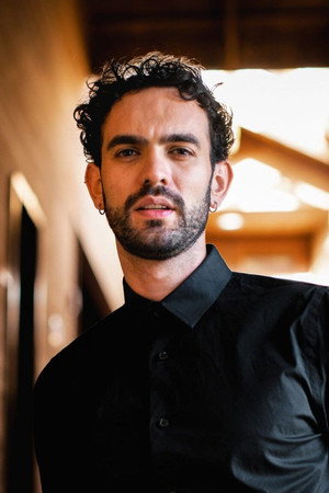 Cover image for Alfredo Torres