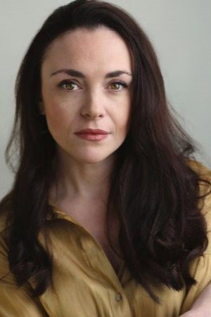 Cover image for Cassandra Compton