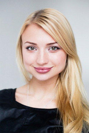 Cover image for Alina Titova