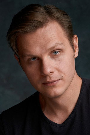 Cover image for Сергей Шароватов