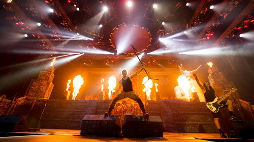 Backdrop for Iron Maiden: Горящие амбиции