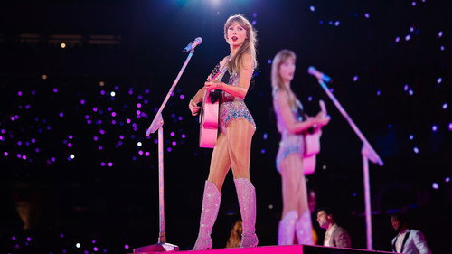 Backdrop for Тейлор Свифт: The Eras Tour