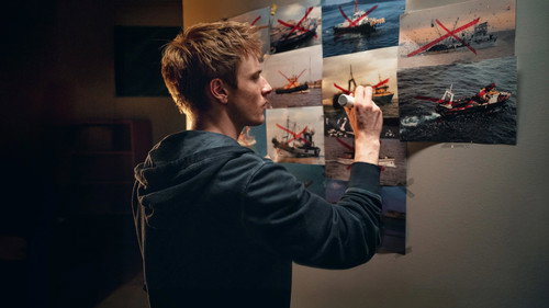 Backdrop for 23 000 жизней