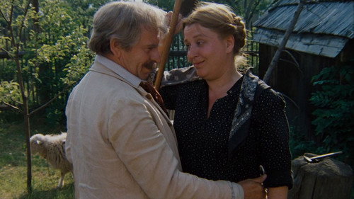 Backdrop for Тысячелетняя пчела